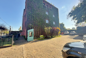 Excelente Imóvel Comercial à venda no Bairro da Vila Hamburguesa na Avenida Queiroz Filho