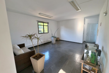 Excelente Imóvel Comercial à venda no Bairro da Vila Hamburguesa na Avenida Queiroz Filho