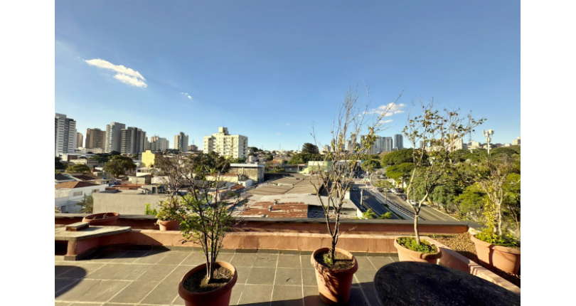 Excelente Imóvel Comercial à venda no Bairro da Vila Hamburguesa na Avenida Queiroz Filho
