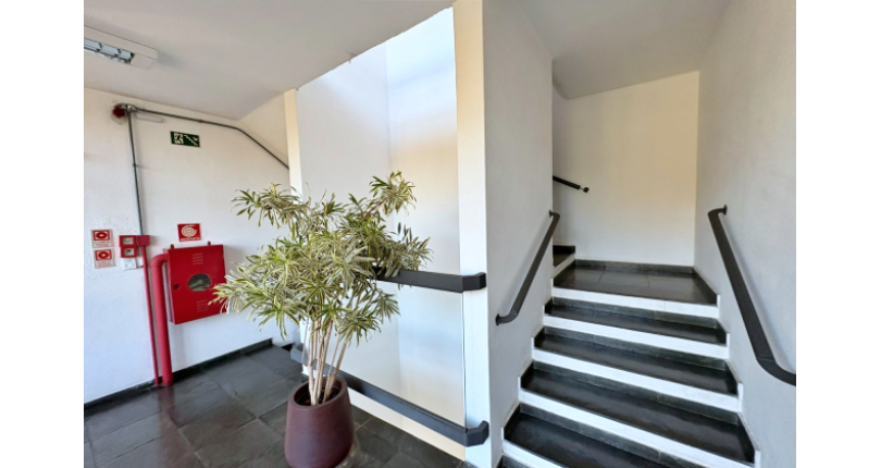 Excelente Imóvel Comercial à venda no Bairro da Vila Hamburguesa na Avenida Queiroz Filho