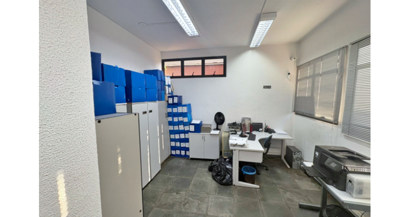 Excelente Imóvel Comercial à venda no Bairro da Vila Hamburguesa na Avenida Queiroz Filho