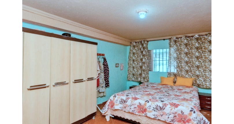 Casa Térrea à venda no Bairro da Vila Zat na Rua São Cândido