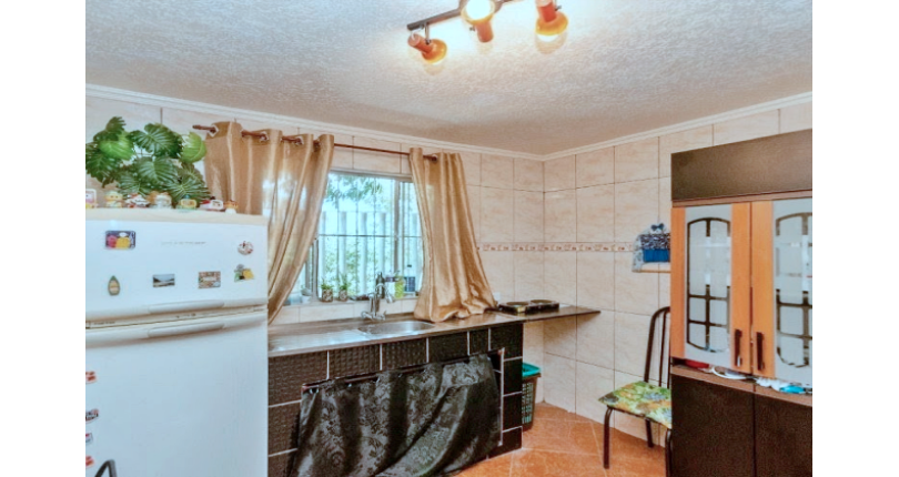 Casa Térrea à venda no Bairro da Vila Zat na Rua São Cândido
