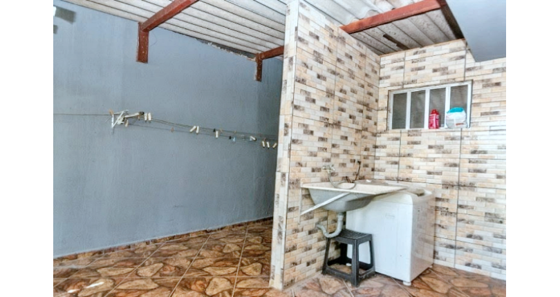 Casa Térrea à venda no Bairro da Vila Zat na Rua São Cândido