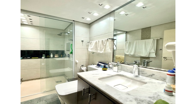 Apartamento à venda no Bairro da Vila dos Remédios na Rua Carlos Alberto Vanzolini 445