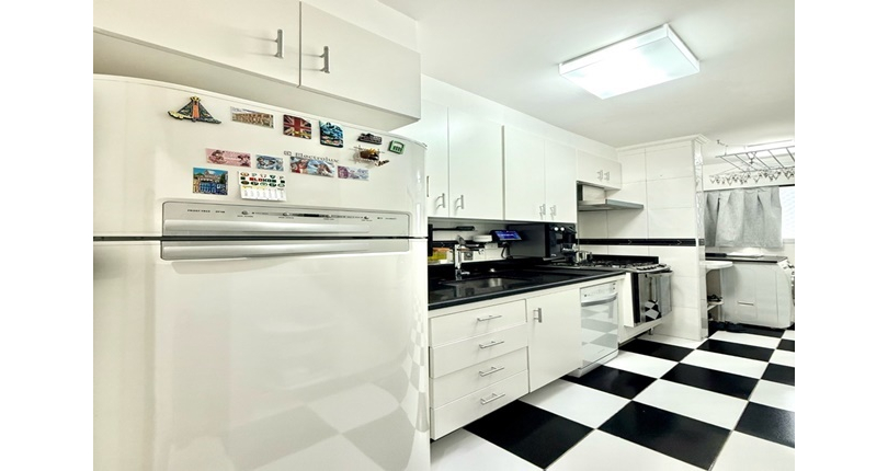 Apartamento à venda no Bairro da Vila dos Remédios na Rua Carlos Alberto Vanzolini 445