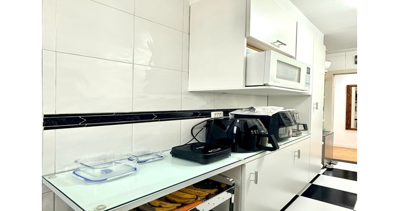 Apartamento à venda no Bairro da Vila dos Remédios na Rua Carlos Alberto Vanzolini 445