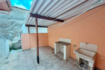 Casa Térrea à venda no Bairro da Vila Piauí na Rua Jacques Pilon