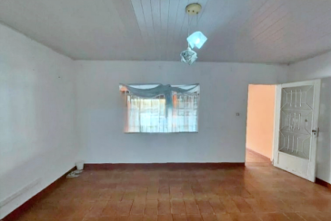 Casa Térrea à venda no Bairro da Vila Piauí na Rua Jacques Pilon