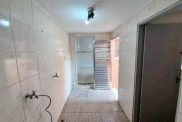 Casa Térrea à venda no Bairro da Vila Piauí na Rua Jacques Pilon