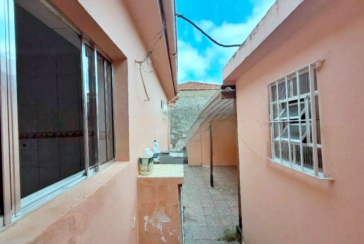 Casa Térrea à venda no Bairro da Vila Piauí na Rua Jacques Pilon