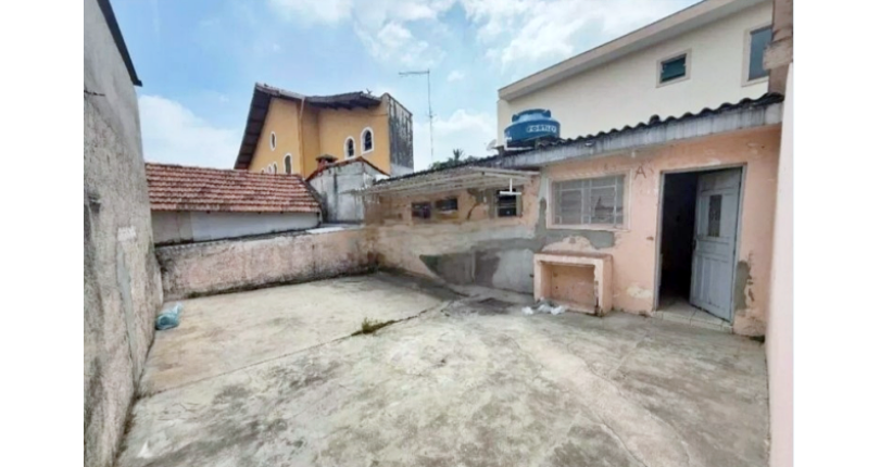 Casa Térrea à venda no Bairro da Vila Piauí na Rua Jacques Pilon