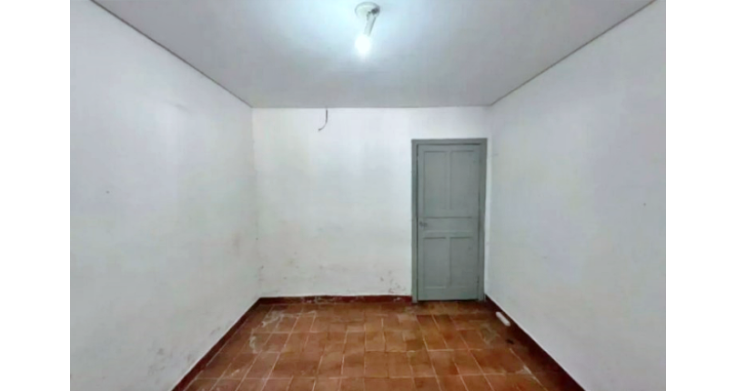 Casa Térrea à venda no Bairro da Vila Piauí na Rua Jacques Pilon