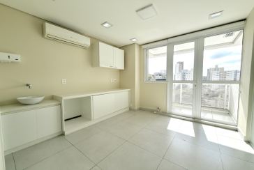 Bela Sala Comercial à venda no Bairro da Vila Pompéia na Avenida Pompéia 634