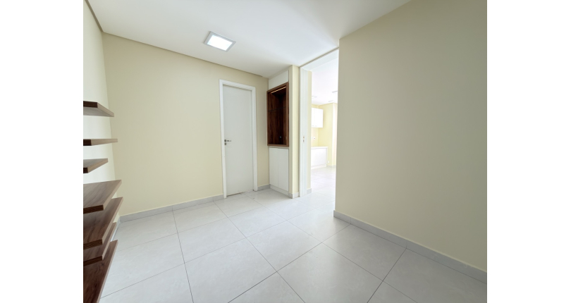 Bela Sala Comercial à venda no Bairro da Vila Pompéia na Avenida Pompéia 634