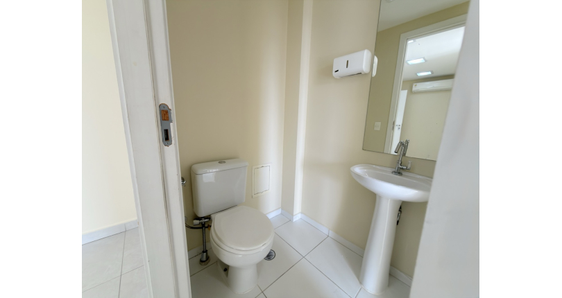 Bela Sala Comercial à venda no Bairro da Vila Pompéia na Avenida Pompéia 634