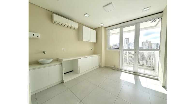 Bela Sala Comercial à venda no Bairro da Vila Pompéia na Avenida Pompéia 634