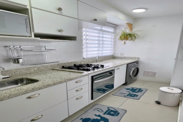Apartamento à venda no Bairro do Parque Panamericano na Estrada do Corredor 73