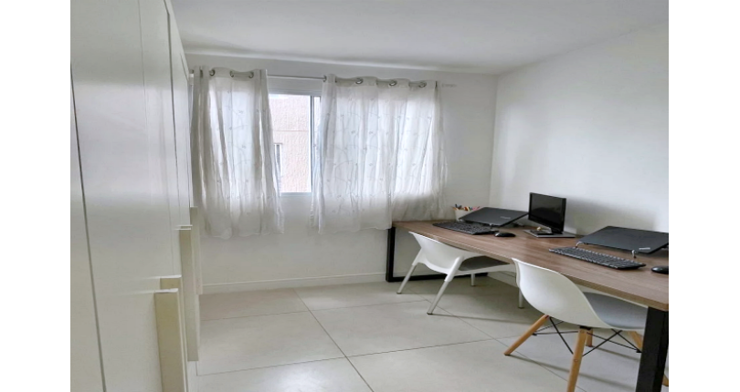 Apartamento à venda no Bairro do Parque Panamericano na Estrada do Corredor 73
