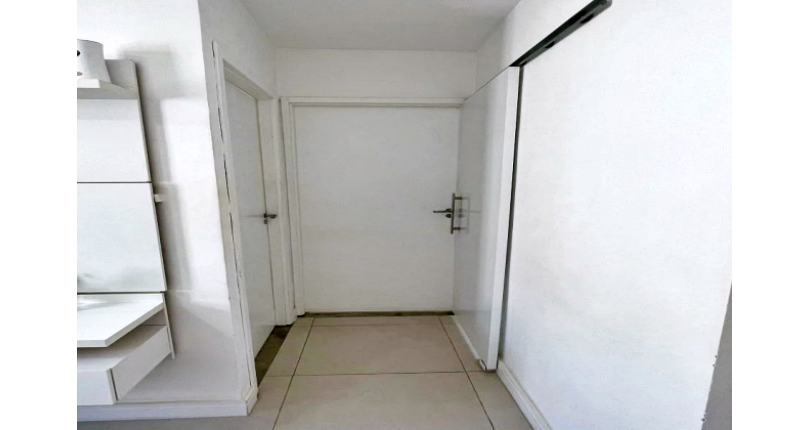 Apartamento à venda no Bairro do Parque Panamericano na Estrada do Corredor 73