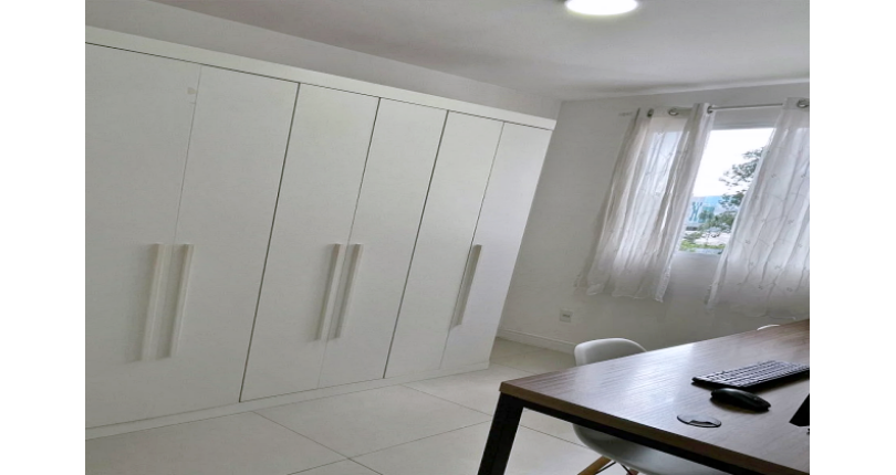 Apartamento à venda no Bairro do Parque Panamericano na Estrada do Corredor 73