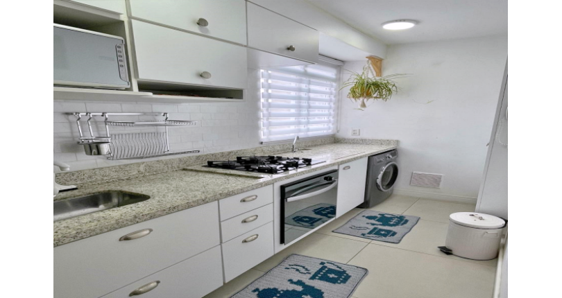 Apartamento à venda no Bairro do Parque Panamericano na Estrada do Corredor 73