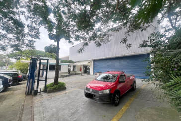 Galpão à venda no Bairro da Lapa de Baixo na Rua Ricardo Cavatton