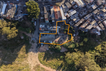 Terreno à venda no Bairro do Parque Panamericano na Rua Colina do Jaraguá
