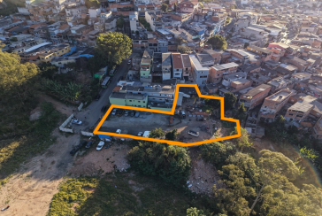 Terreno à venda no Bairro do Parque Panamericano na Rua Colina do Jaraguá
