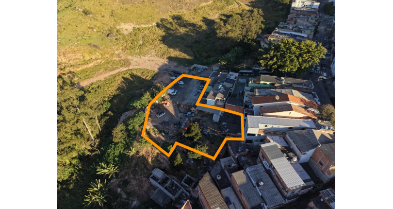 Terreno à venda no Bairro do Parque Panamericano na Rua Colina do Jaraguá