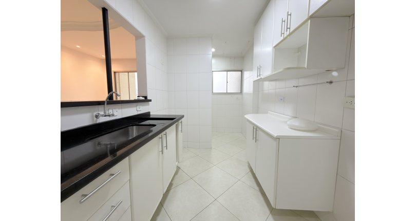 Apartamento à venda no Bairro do Parque Maria Domitila na Rua Willis Roberto Banks 549