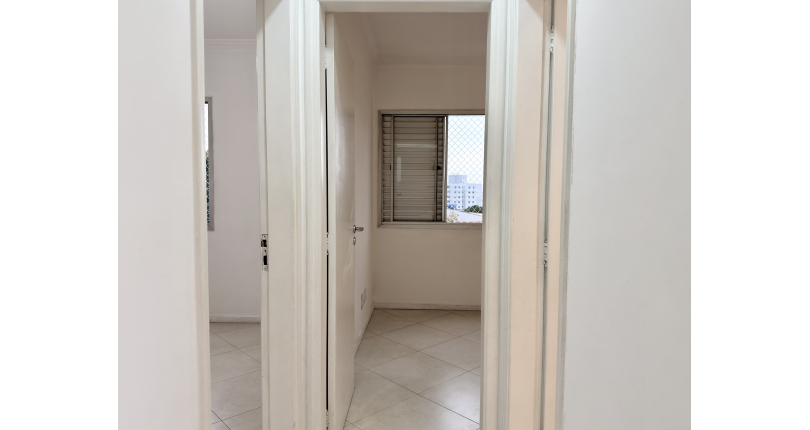 Apartamento à venda no Bairro do Parque Maria Domitila na Rua Willis Roberto Banks 549