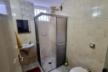 Casa à venda no Bairro da Vila Mangalot na Rua Elvira da Rocha Lima de Toledo