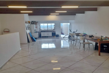 Sobrado à venda no Bairro do Conjunto Habitacional Turística na Rua Mário Tupinambá