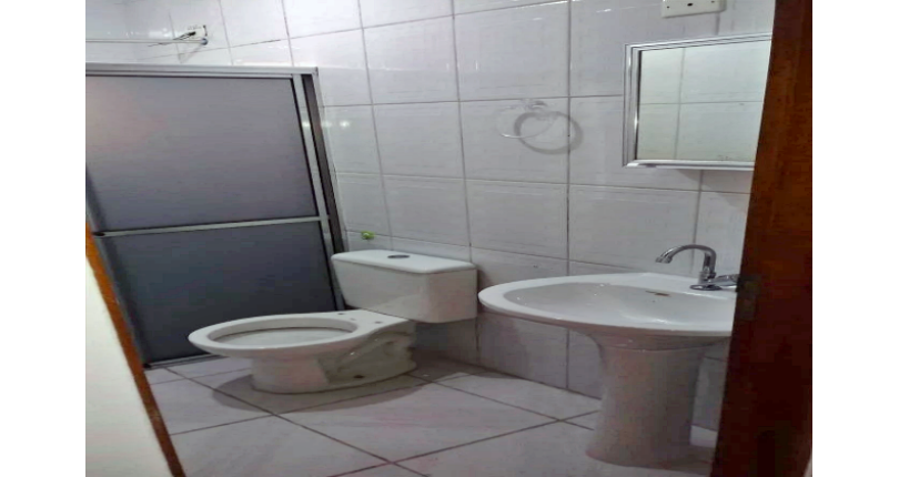 Sobrado à venda no Bairro do Conjunto Habitacional Turística na Rua Mário Tupinambá