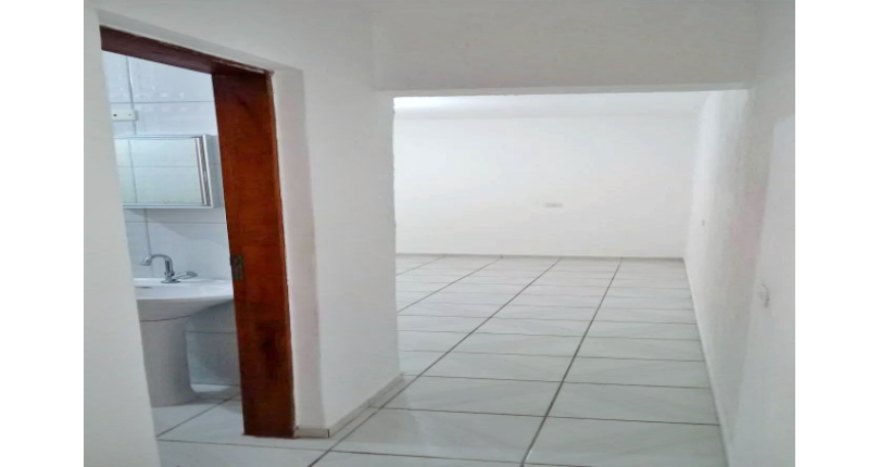 Sobrado à venda no Bairro do Conjunto Habitacional Turística na Rua Mário Tupinambá