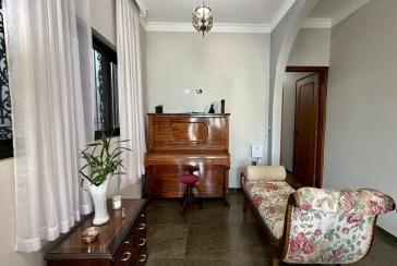 Casa Térrea à venda no Bairro do Parque São Domingos na Rua Emílio Colella