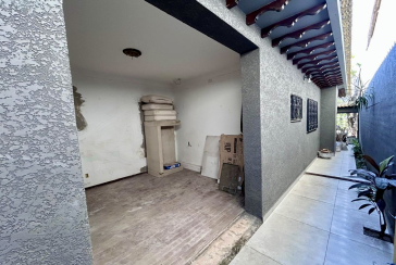Casa Térrea à venda no Bairro do Parque São Domingos na Rua Emílio Colella