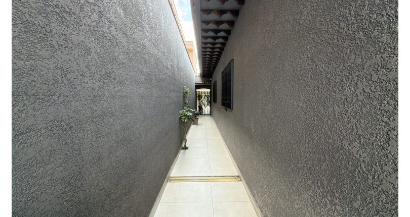 Casa Térrea à venda no Bairro do Parque São Domingos na Rua Emílio Colella