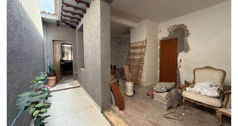 Casa Térrea à venda no Bairro do Parque São Domingos na Rua Emílio Colella
