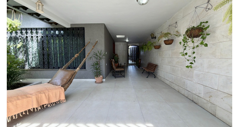 Casa Térrea à venda no Bairro do Parque São Domingos na Rua Emílio Colella
