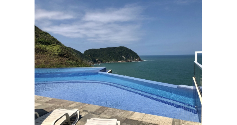 Apartamento Duplex Exclusivo à venda em Guarujá no Bairro Parque Enseada na Rua Gilberto Glasser 662,