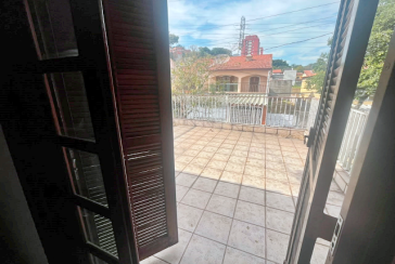 Sobrado à venda no Bairro do Conjunto Residencial Vista Verde na Rua Doutor Fernando de Oliveira Simões