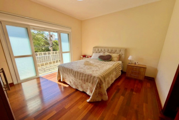  Casa assobradada à venda no Bairro do Jardim Líbano na Rua Leonardo Lerner