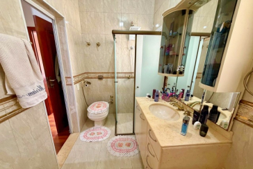  Casa assobradada à venda no Bairro do Jardim Líbano na Rua Leonardo Lerner