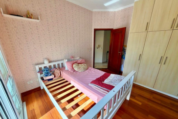  Casa assobradada à venda no Bairro do Jardim Líbano na Rua Leonardo Lerner