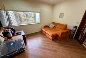  Casa assobradada à venda no Bairro do Jardim Líbano na Rua Leonardo Lerner