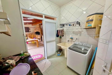  Casa assobradada à venda no Bairro do Jardim Líbano na Rua Leonardo Lerner