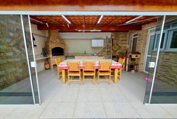  Casa assobradada à venda no Bairro do Jardim Líbano na Rua Leonardo Lerner