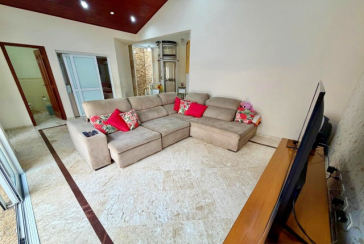  Casa assobradada à venda no Bairro do Jardim Líbano na Rua Leonardo Lerner